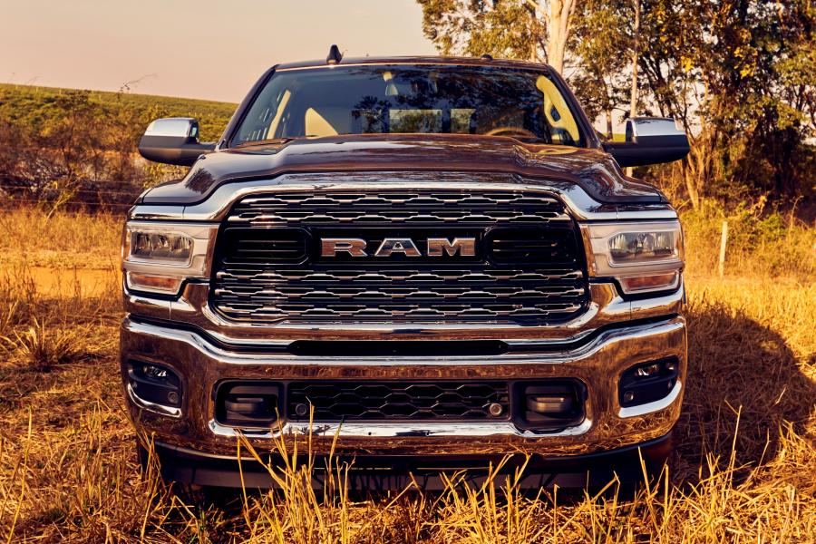  Ram 2500 Laramie Crew Cab (DJ) 2019 года  (LA) (фото 19 из 39)